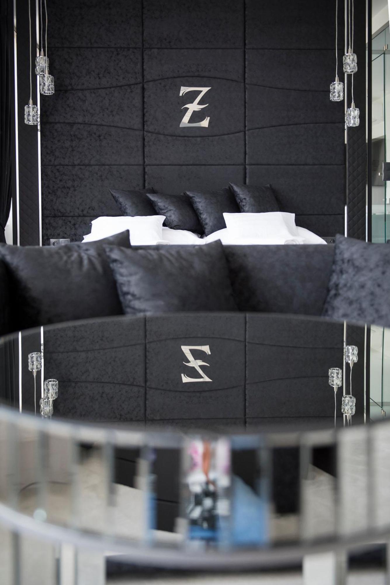 Z Rooms Boutique Залаэгерсег Экстерьер фото
